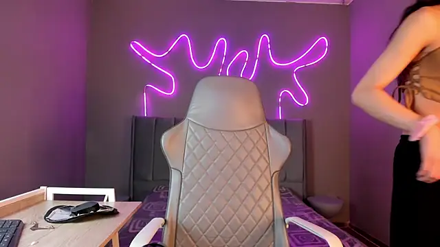 madison  rey online show from 19, 12, 2025