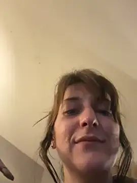 2brokegirlz online show from 11, 3, 2025