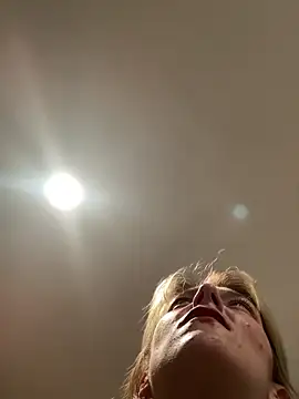 2brokegirlz online show from 11, 9, 2025