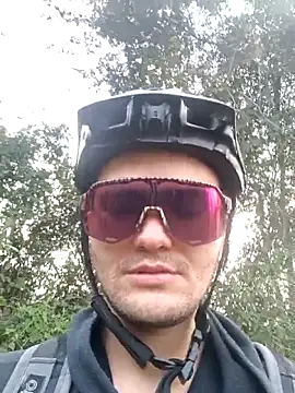 Snapshot of JuanMaty chatting on 8, 11, 2025 JuanMaty online show from 8, 11, 2025