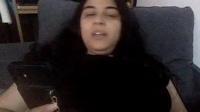 Snapshot of Veramaia chatting on 17, 5, 2026 Veramaia online show from 17, 5, 2026