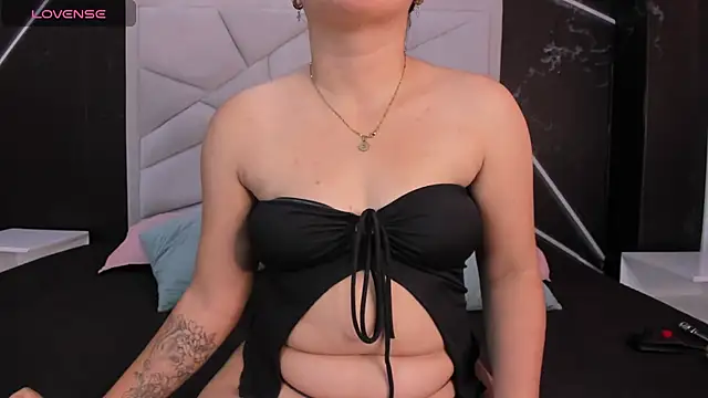 JulietSofia online show from 1, 4, 2026