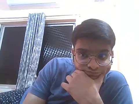 Snapshot of sutfvkii chatting on 15, 10, 2025 sutfvkii online show from 15, 10, 2025