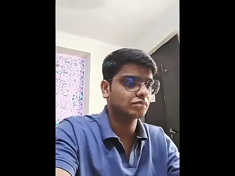 Snapshot of sutfvkii chatting on 22, 10, 2025 sutfvkii online show from 22, 10, 2025