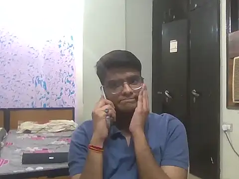 Snapshot of sutfvkii chatting on 4, 11, 2025 sutfvkii online show from 4, 11, 2025