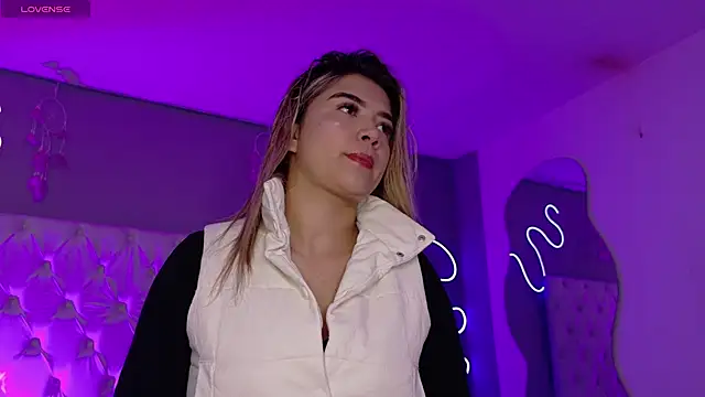 natasha  black online show from 3, 11, 2025