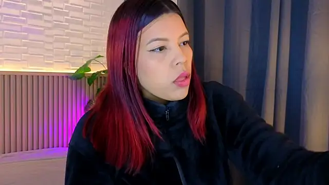 TiffanyWalk online show from 11, 11, 2025