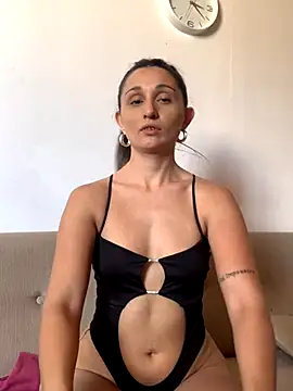 Snapshot of luci_brecman chatting on 19, 10, 2025 luci brecman online show from 19, 10, 2025