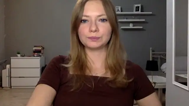 Snapshot of MillieShow chatting on 8, 11, 2025 MillieShow online show from 8, 11, 2025