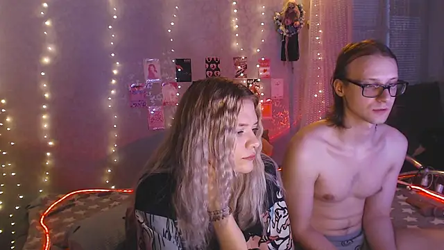 Your Horny Friends online show from 19, 4, 2026