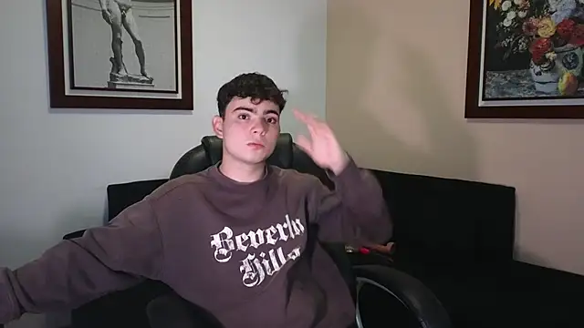 Snapshot of lukeboyce33 chatting on 29, 5, 2026 lukeboyce33 online show from 29, 5, 2026