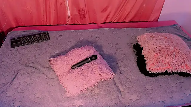 Mariana-ofc online show from 15, 11, 2025