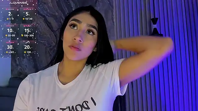 MiaScott5 online show from 21, 9, 2025