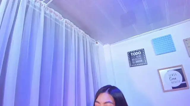 Pretty Johnson  online show from 14, 2, 2026