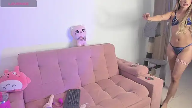 Snapshot of princesssammy2 chatting on 28, 11, 2025 princesssammy2 online show from 28, 11, 2025