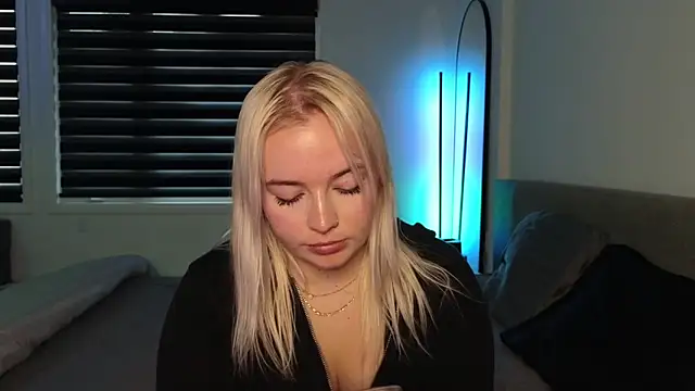 margot robbie7 online show from 23, 10, 2025