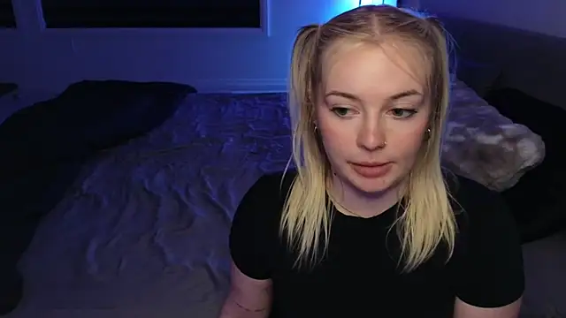 Snapshot of margot_robbie7 chatting on 29, 6, 2026 margot robbie7 online show from 29, 6, 2026
