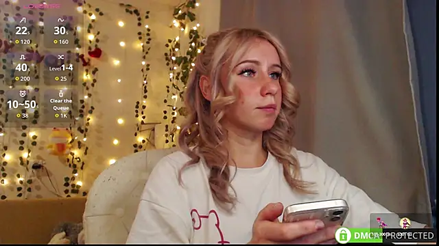 Snapshot of Mia__Kitty chatting on 26, 9, 2025 Mia Kitty online show from 26, 9, 2025