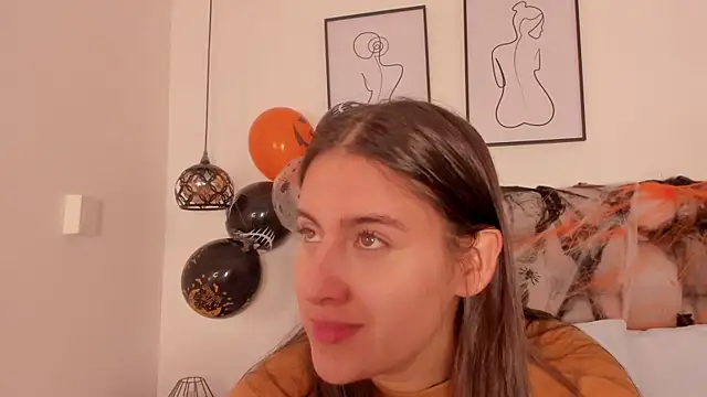 Snapshot of Hanna_Evans__ chatting on 25, 10, 2025 Hanna Evans online show from 25, 10, 2025