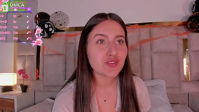 Snapshot of Hanna_Evans__ chatting on 31, 10, 2025 Hanna Evans online show from 31, 10, 2025