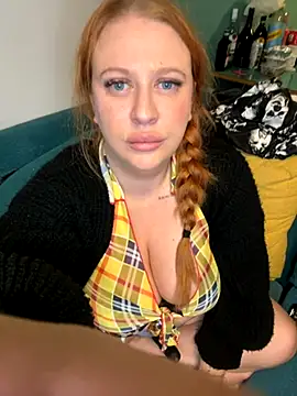 Snapshot of XxXMistyXxX chatting on 28, 9, 2025 XxXMistyXxX online show from 28, 9, 2025