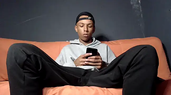 Snapshot of DavidLondo chatting on 18, 3, 2025 DavidLondo online show from 18, 3, 2025