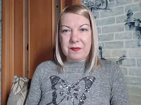 Lillia Ray online show from 8, 2, 2026