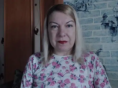 Lillia Ray online show from 10, 3, 2026