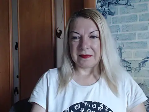 Lillia Ray online show from 1, 7, 2026