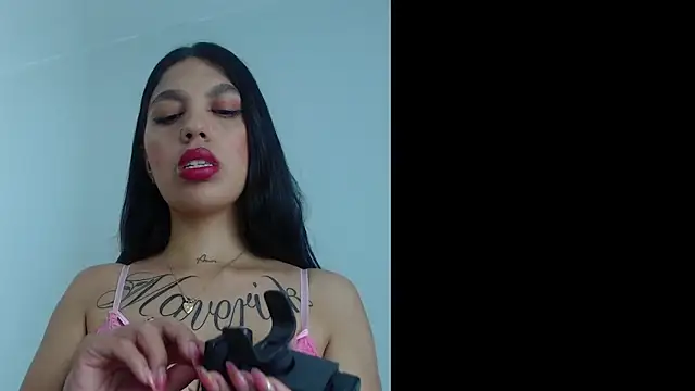 Snapshot of TATILARSON1 chatting on 11, 9, 2025 TATILARSON1 online show from 11, 9, 2025