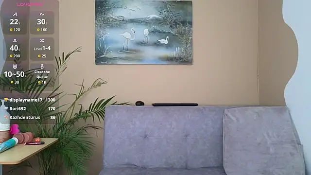 YuliethPetite online show from 13, 4, 2026