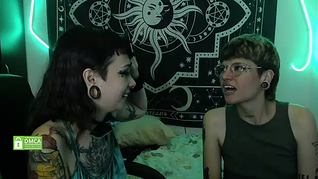 lovelockedlips online show from 18, 3, 2025