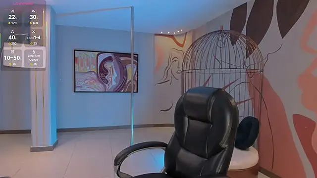 Snapshot of CandaseRussell chatting on 23, 10, 2025 CandaseRussell online show from 23, 10, 2025