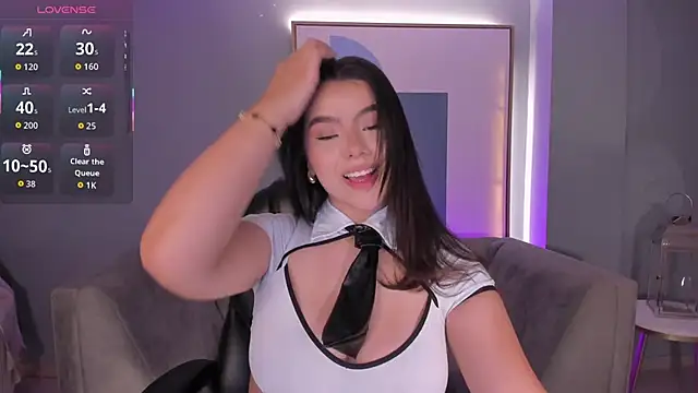 Snapshot of CandaseRussell chatting on 22, 11, 2025 CandaseRussell online show from 22, 11, 2025