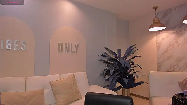 Snapshot of MaiaCollins chatting on 21, 2, 2026 MaiaCollins online show from 21, 2, 2026