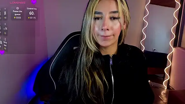 Malory tay1 online show from 15, 10, 2025