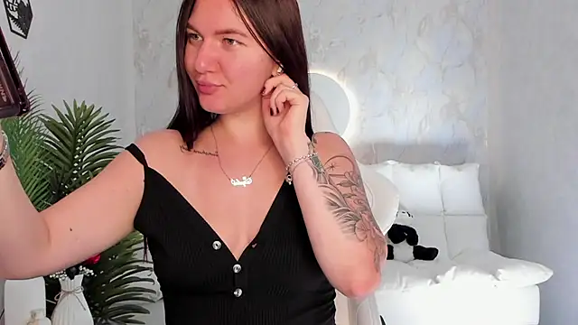 babyisperfect online show from 11, 9, 2025