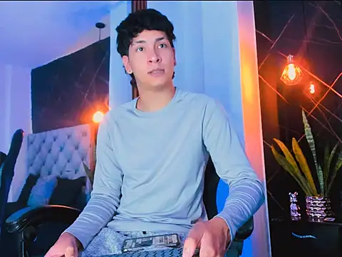 Jhojan twink online show from 11, 9, 2025