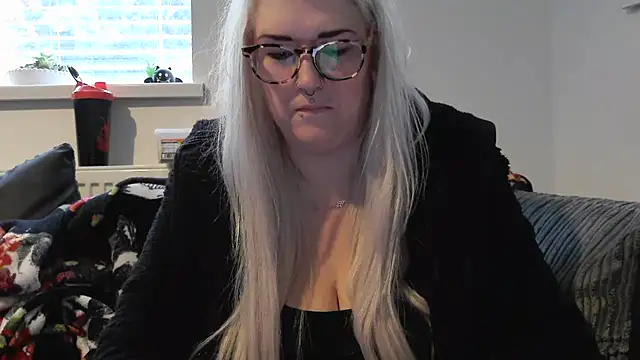 Snapshot of Sizzling_Indie36 chatting on 14, 9, 2025 Sizzling Indie36 online show from 14, 9, 2025