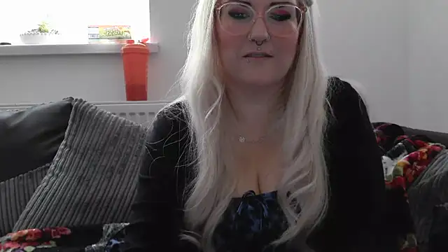 Snapshot of Sizzling_Indie36 chatting on 23, 9, 2025 Sizzling Indie36 online show from 23, 9, 2025