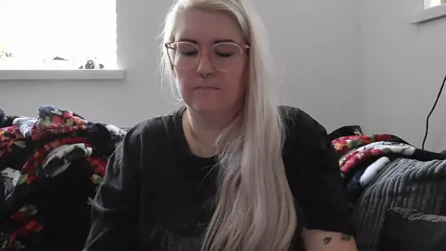 Snapshot of Sizzling_Indie36 chatting on 25, 9, 2025 Sizzling Indie36 online show from 25, 9, 2025