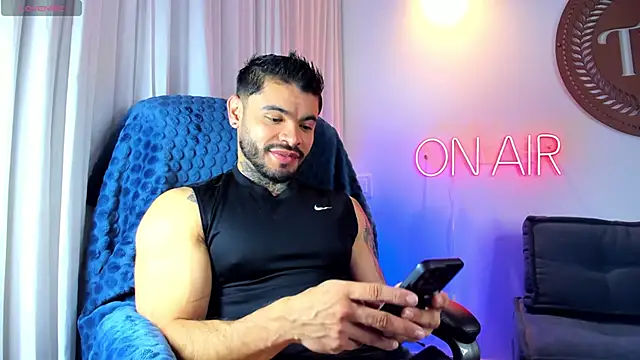 thiagoferrari2 online show from 15, 11, 2025