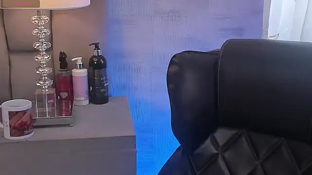 AliceStevens  online show from 9, 1, 2026