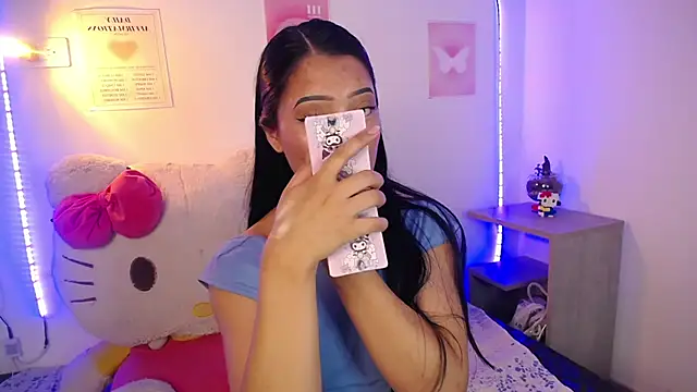 Emilybutterfly1 online show from 20, 11, 2025