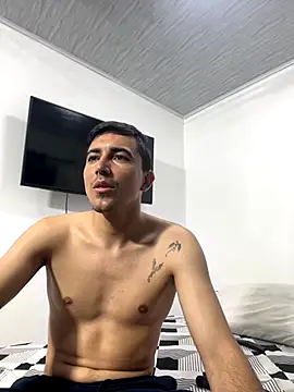 pareja curiosa19 online show from 29, 10, 2025