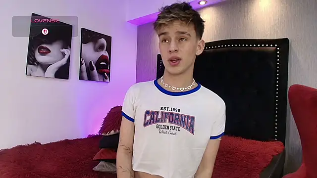 LiamWildx20 online show from 21, 11, 2025