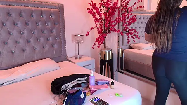 Lia adamsss online show from 14, 4, 2026