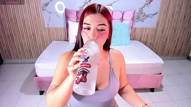 Nicolee19 online show from 23, 5, 2026