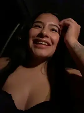 Snapshot of andrea_gomes_ chatting on 12, 10, 2025 andrea gomes online show from 12, 10, 2025