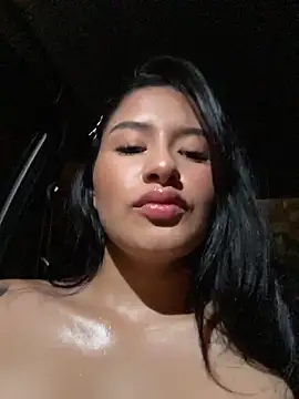 Snapshot of andrea_gomes_ chatting on 23, 10, 2025 andrea gomes online show from 23, 10, 2025